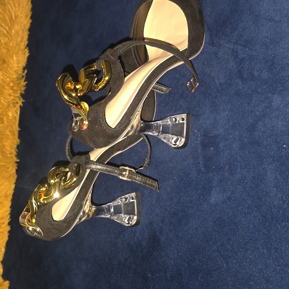 Black pointed toe heels size42 (9/9.5) women's